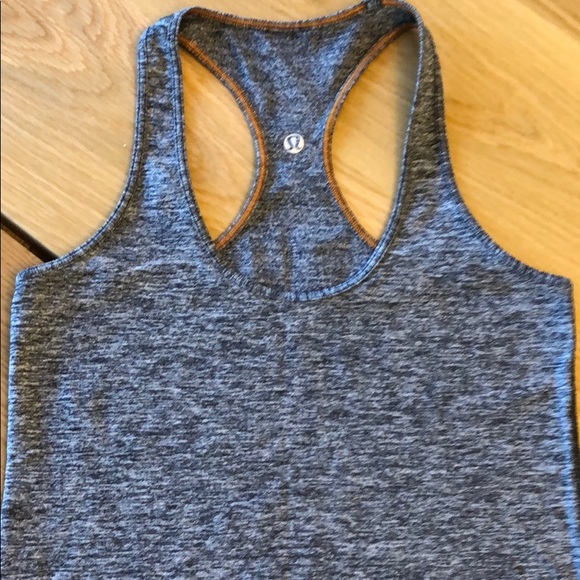 LULULEMON Razor Back Tank - Picture 2 of 4